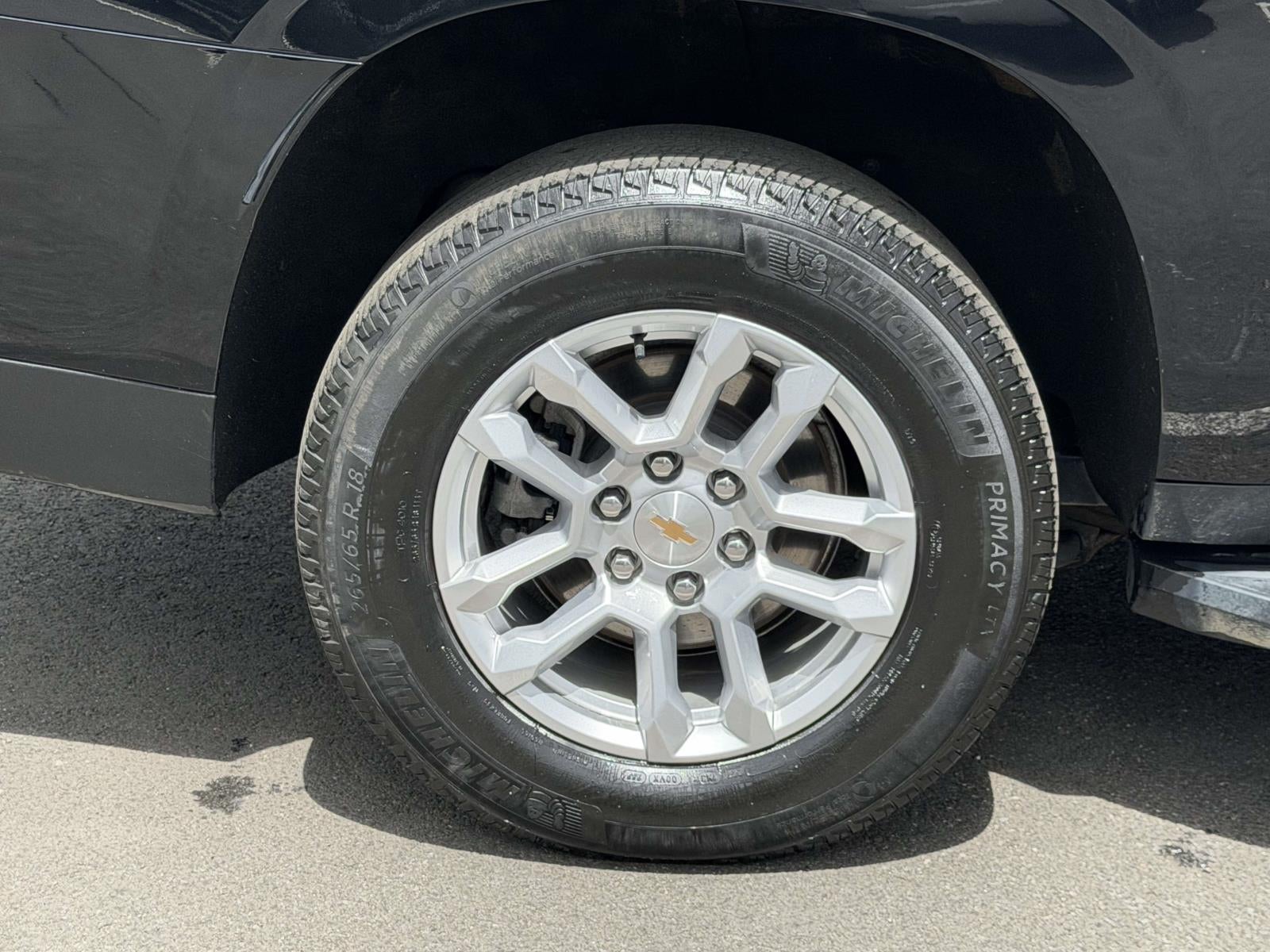 2025 Chevrolet Suburban 4WD LT