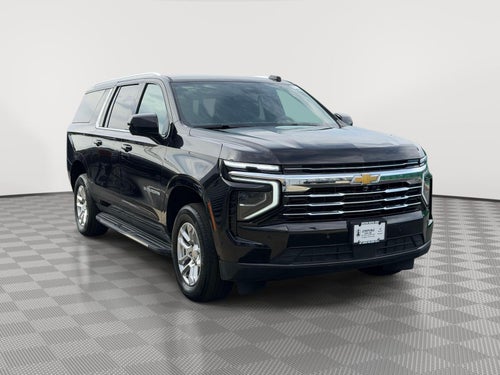 2025 Chevrolet Suburban 4WD LT