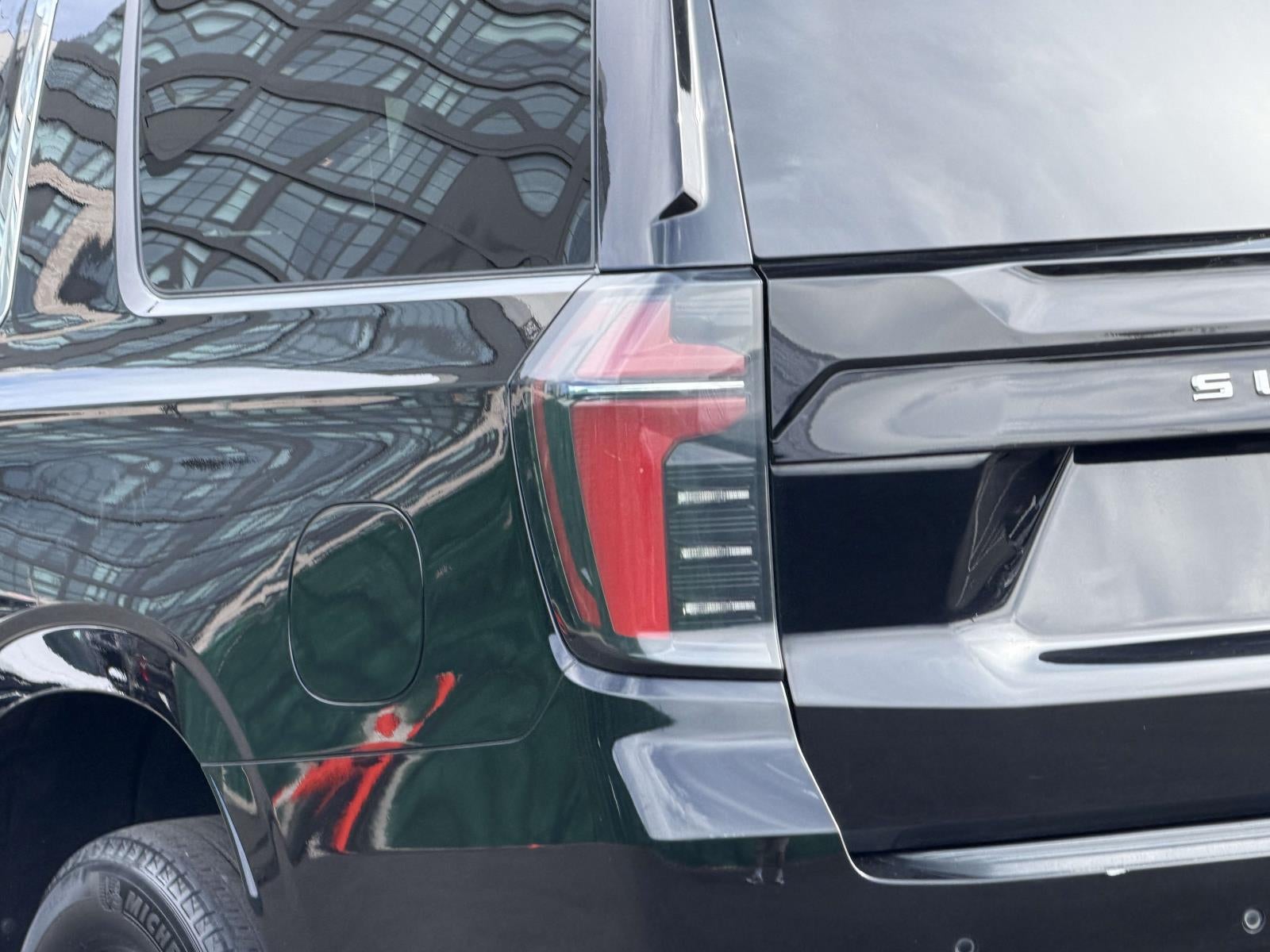 2025 Chevrolet Suburban 4WD LT