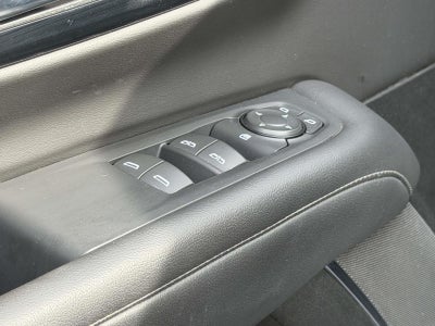 2025 Chevrolet Suburban 4WD LT