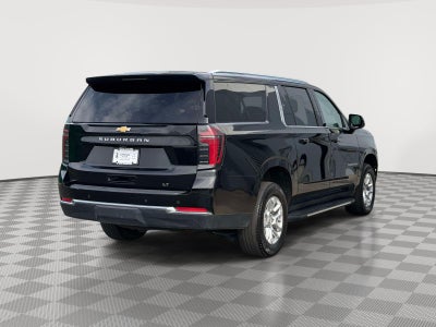 2025 Chevrolet Suburban 4WD LT