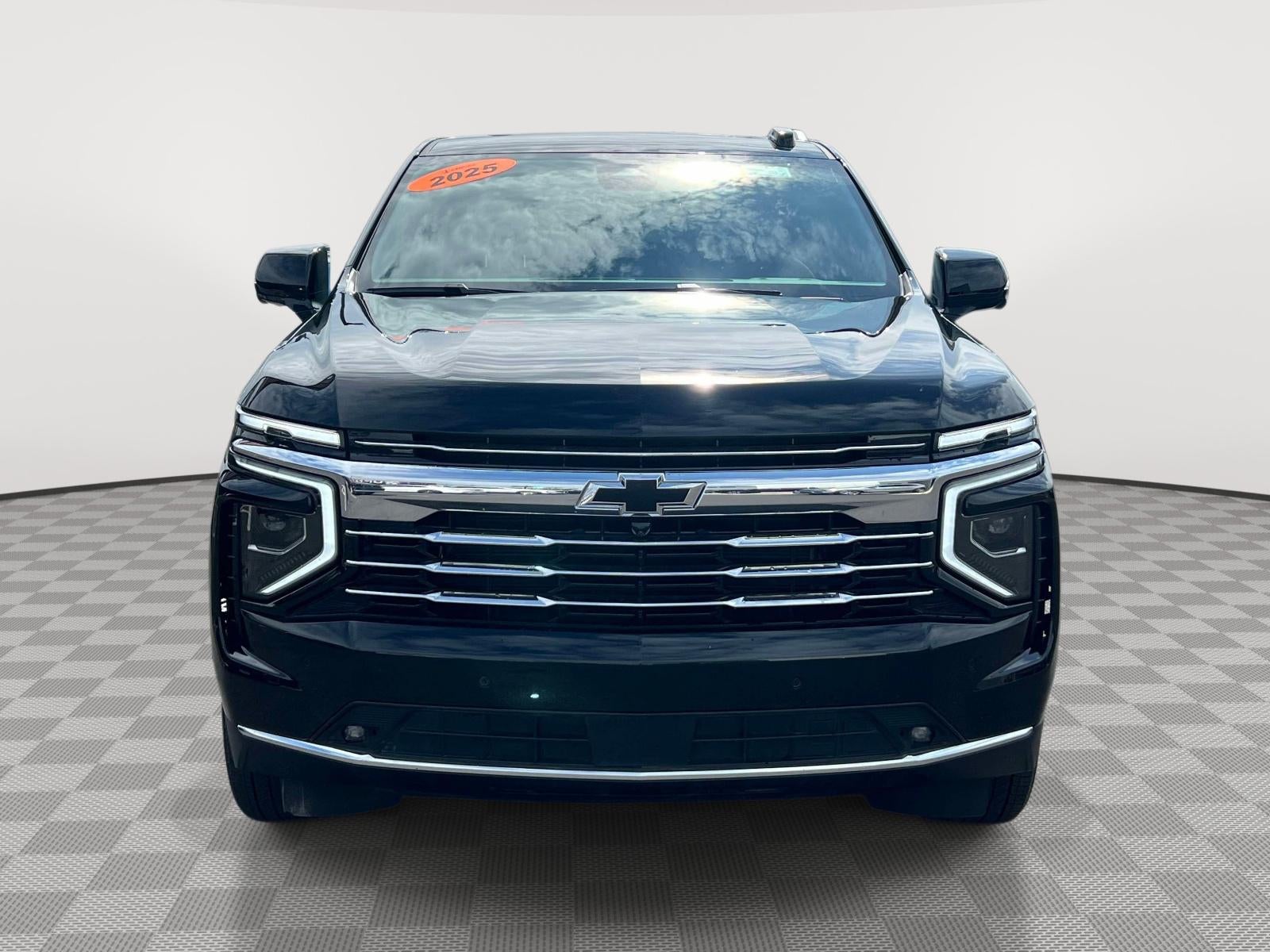 2025 Chevrolet Suburban LT