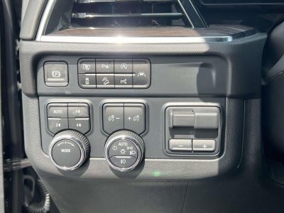 2025 Chevrolet Suburban LT