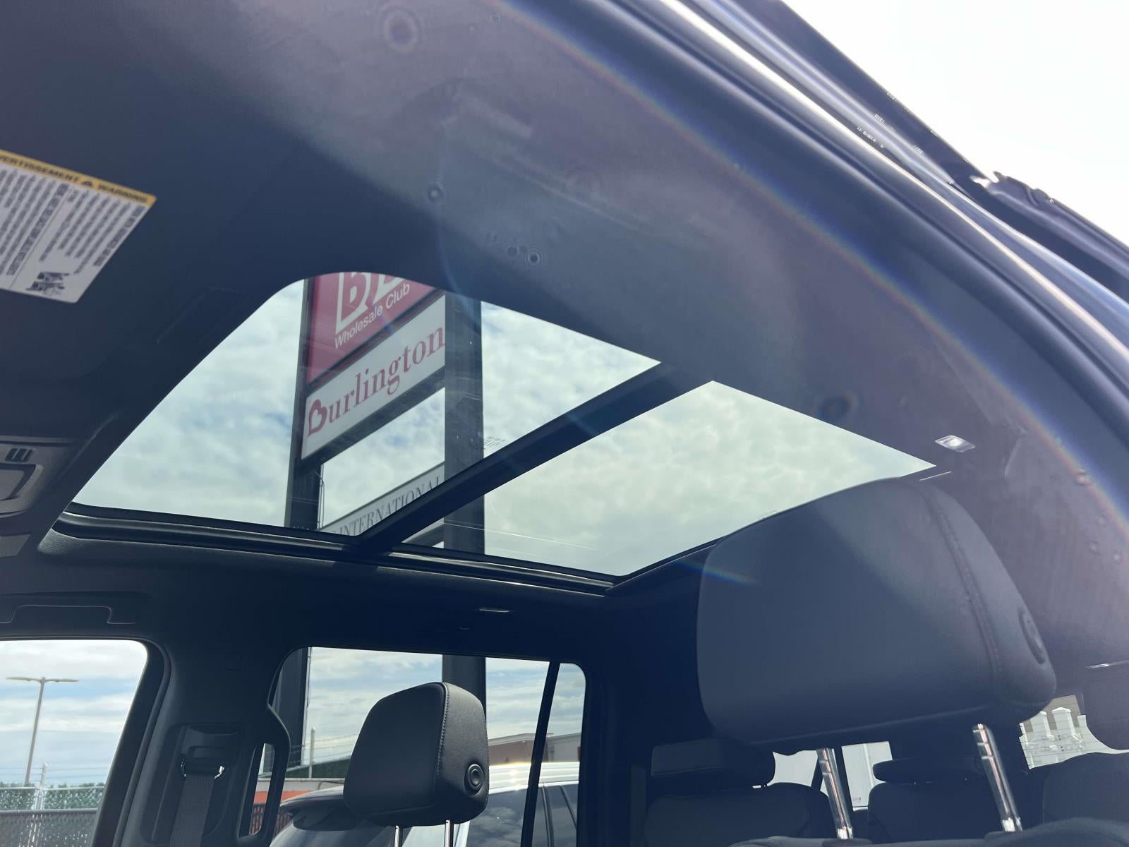 2025 Chevrolet Suburban LT