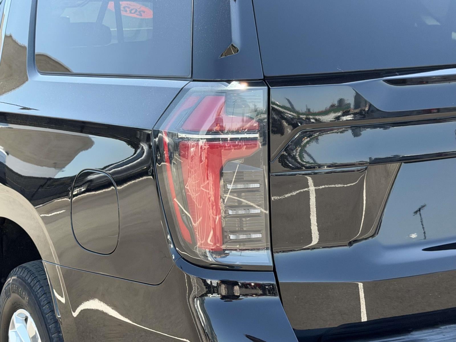 2025 Chevrolet Suburban 4WD LT