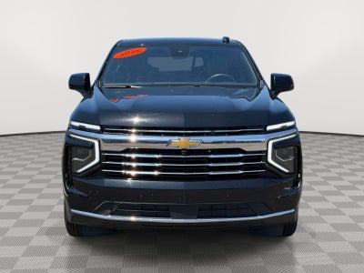 2025 Chevrolet Suburban 4WD LT