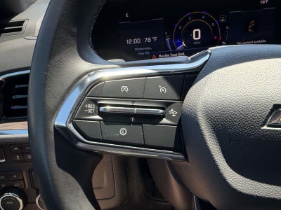 2025 Chevrolet Suburban 4WD LT