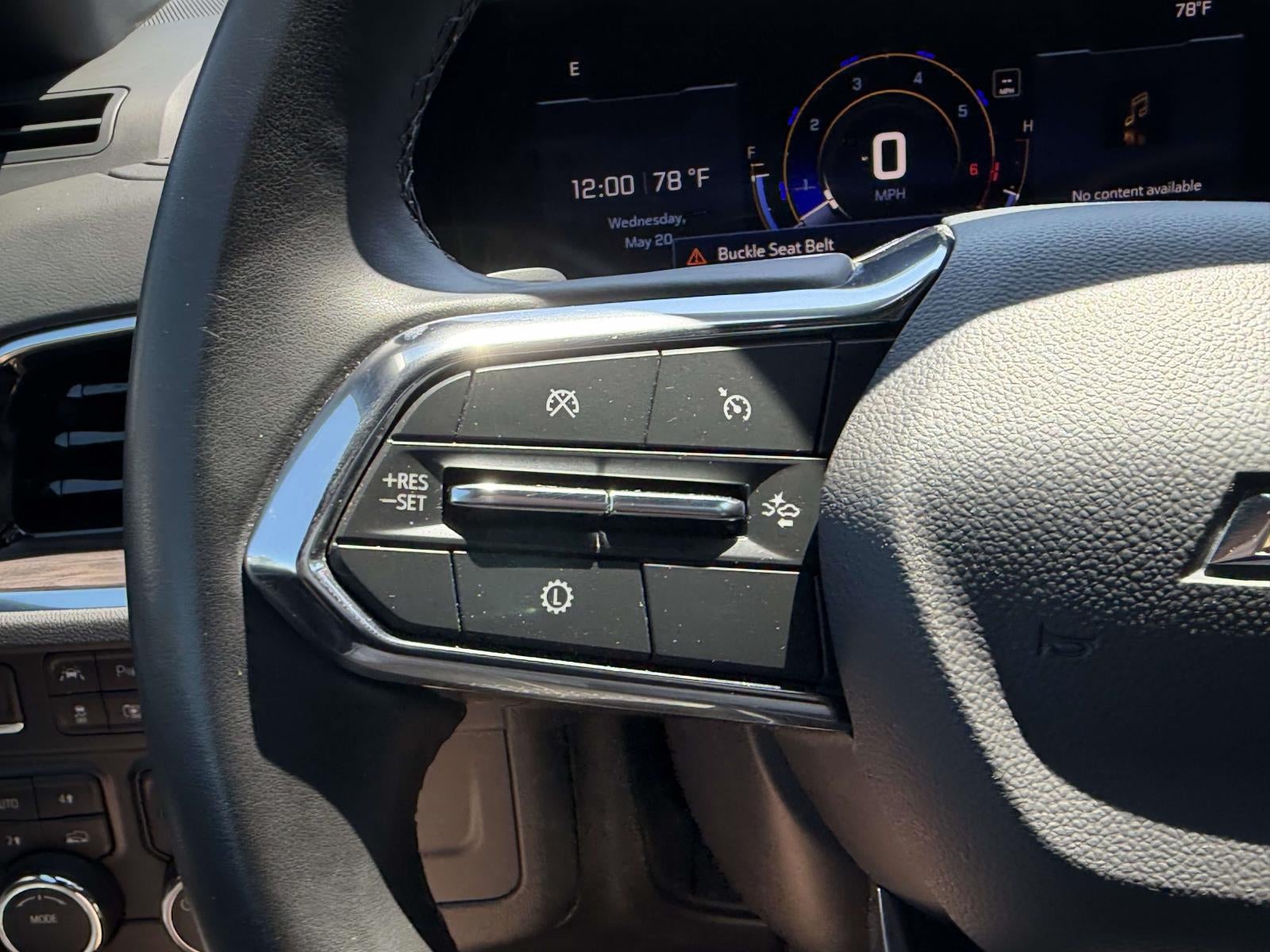 2025 Chevrolet Suburban 4WD LT