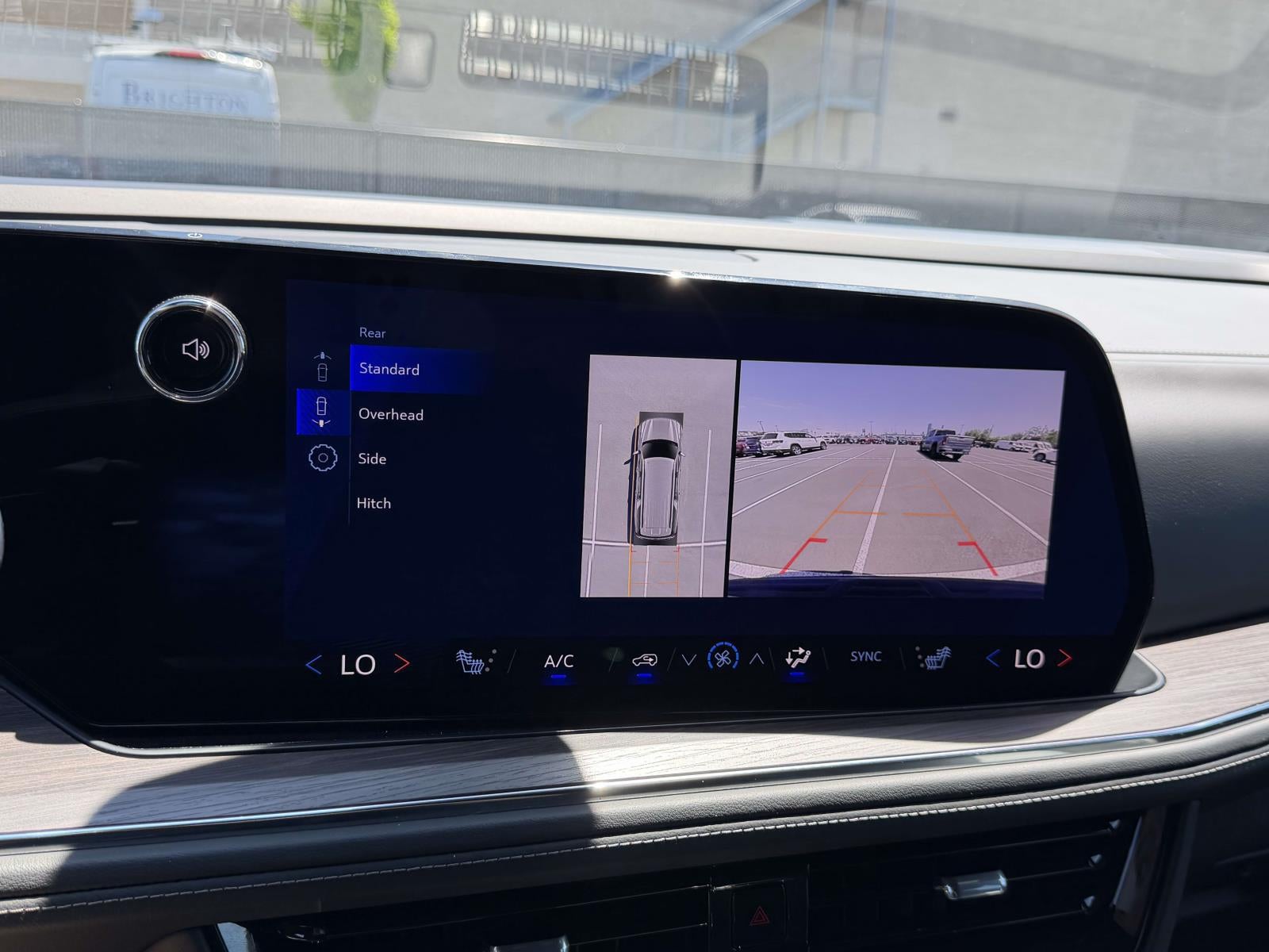 2025 Chevrolet Suburban 4WD LT