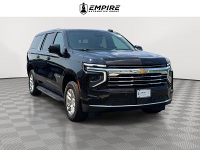 2025 Chevrolet Suburban 4WD LT