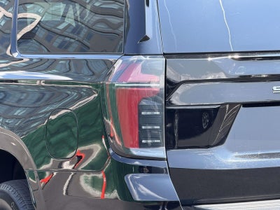 2025 Chevrolet Suburban 4WD LT