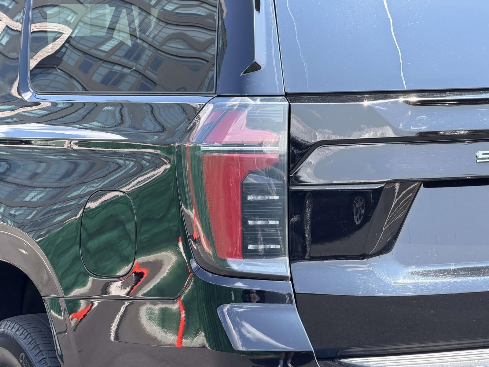2025 Chevrolet Suburban 4WD LT
