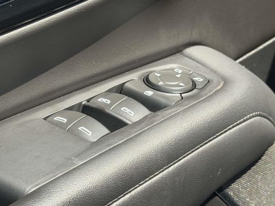 2025 Chevrolet Suburban 4WD LT