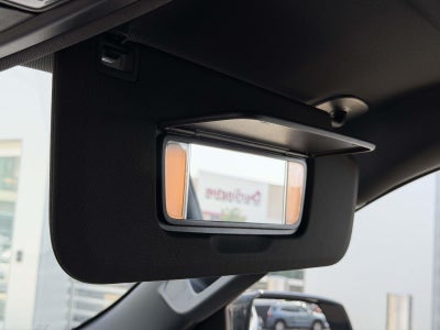 2025 Chevrolet Suburban 4WD LT
