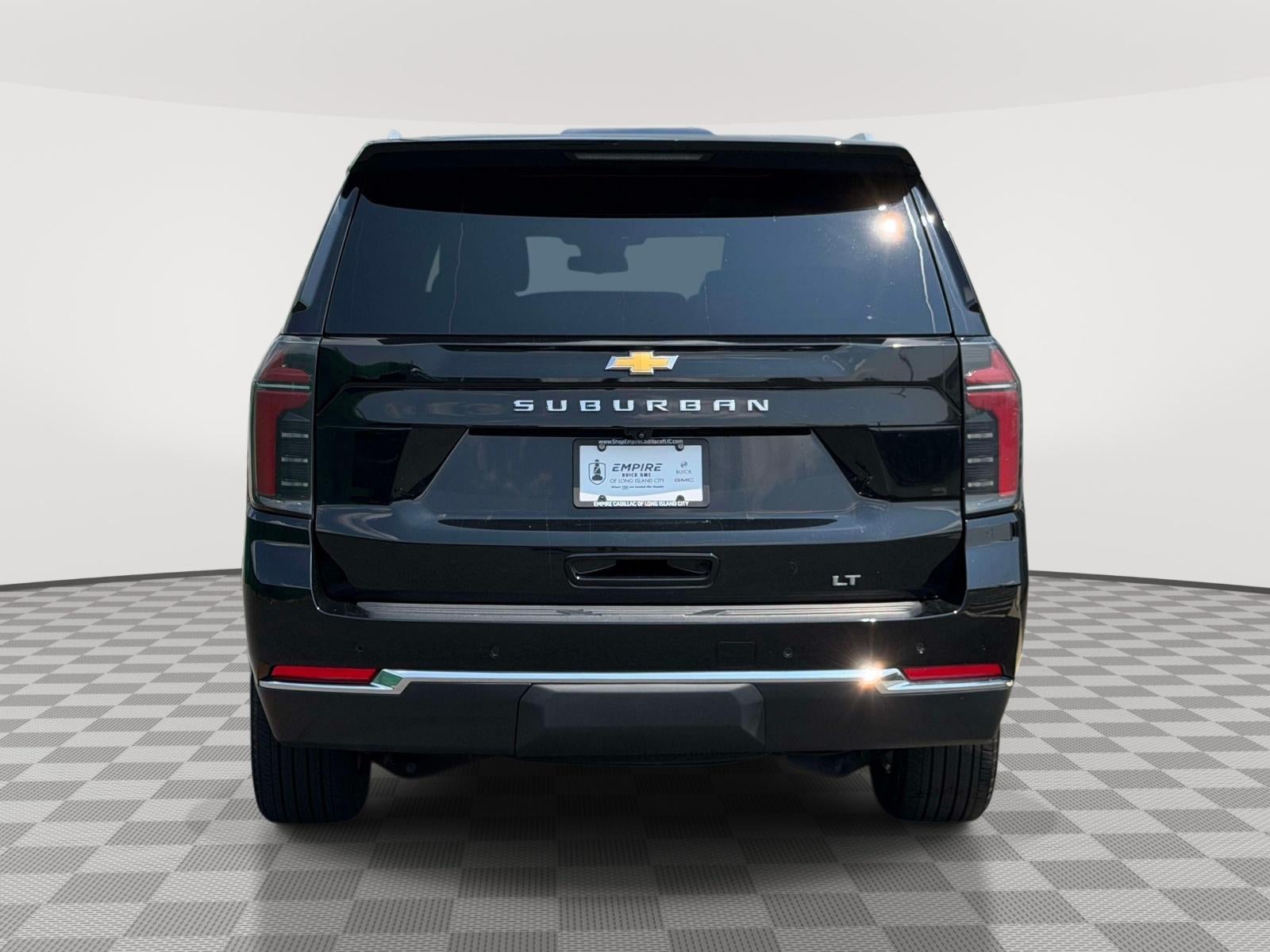2025 Chevrolet Suburban 4WD LT