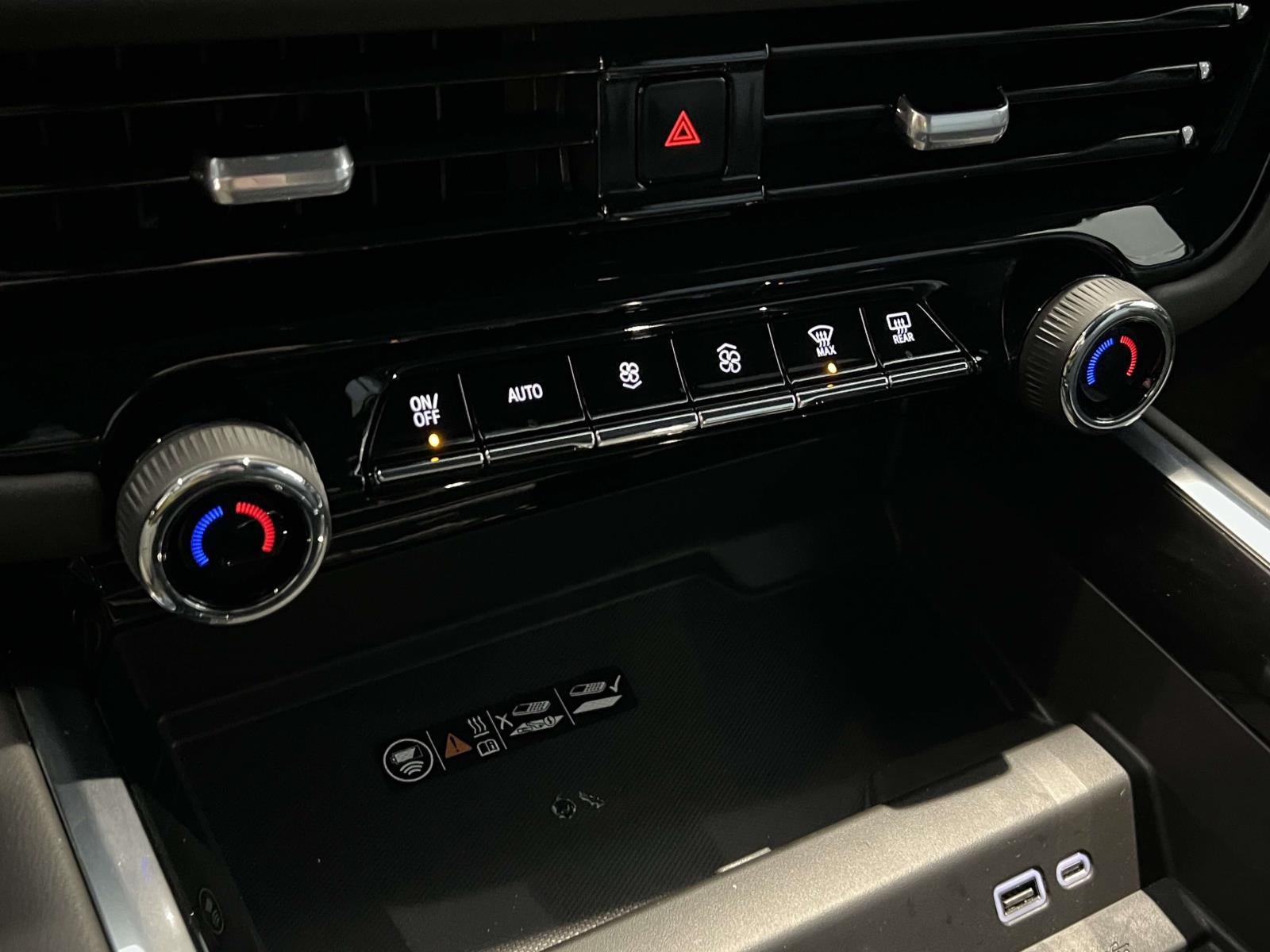 2025 Chevrolet Suburban LT