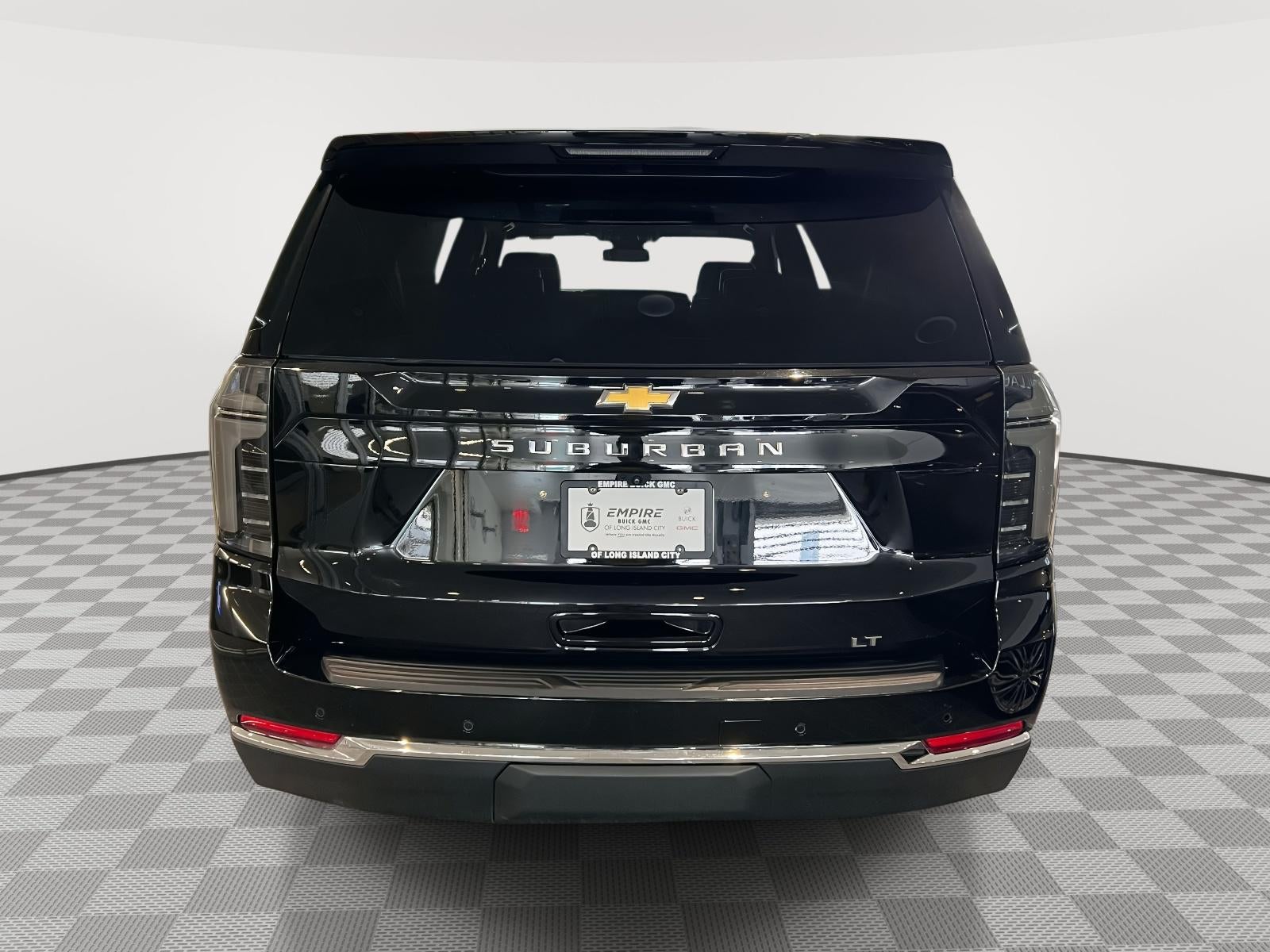 2025 Chevrolet Suburban LT