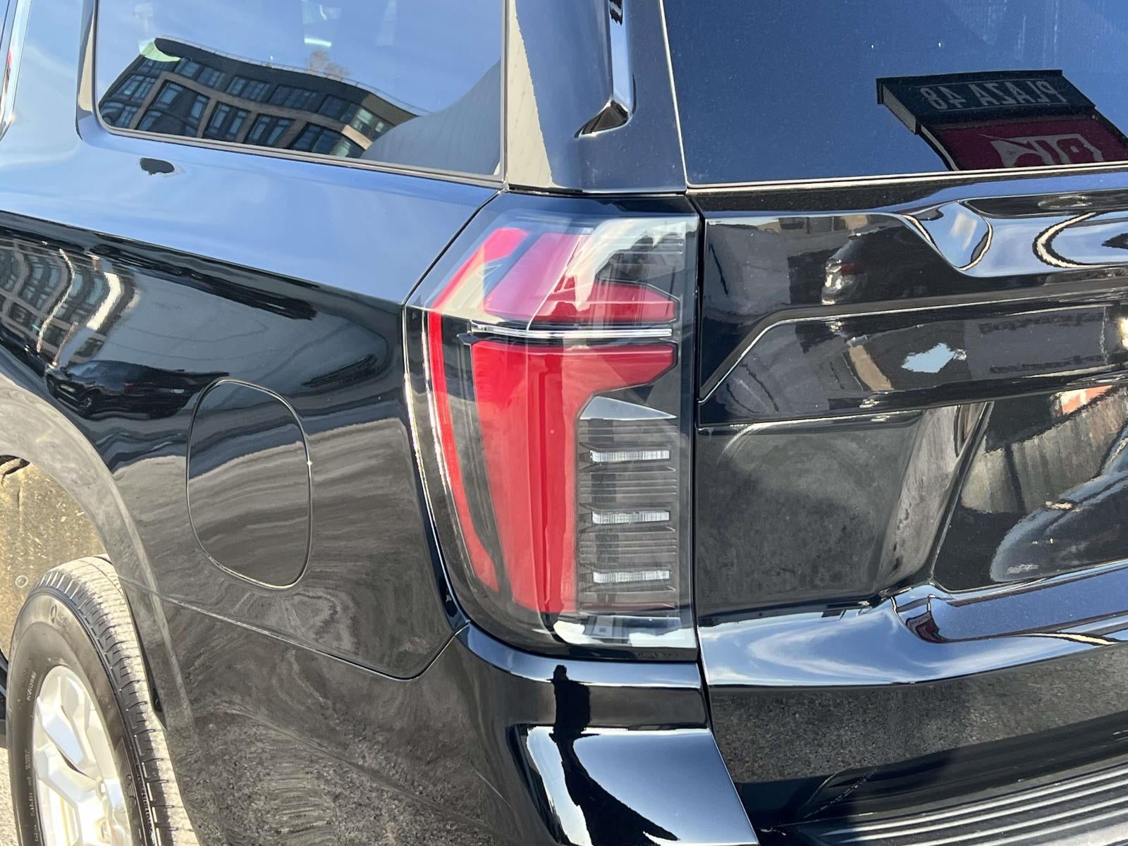 2025 Chevrolet Suburban 4WD LT