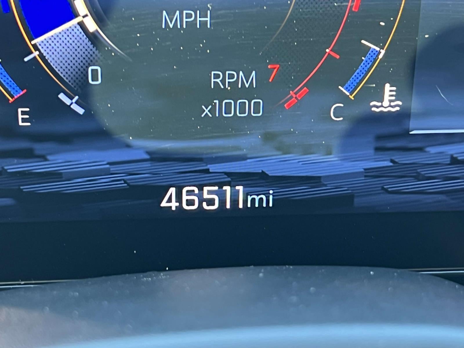 2025 Chevrolet Suburban 4WD LT