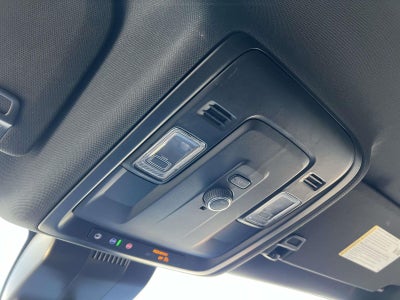 2025 Chevrolet Suburban 4WD LT