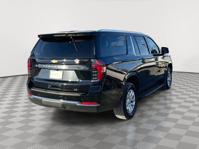 2025 Chevrolet Suburban 4WD LT