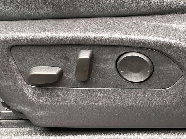 2025 Chevrolet Suburban 4WD LT