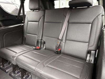 2025 Chevrolet Suburban 4WD LT