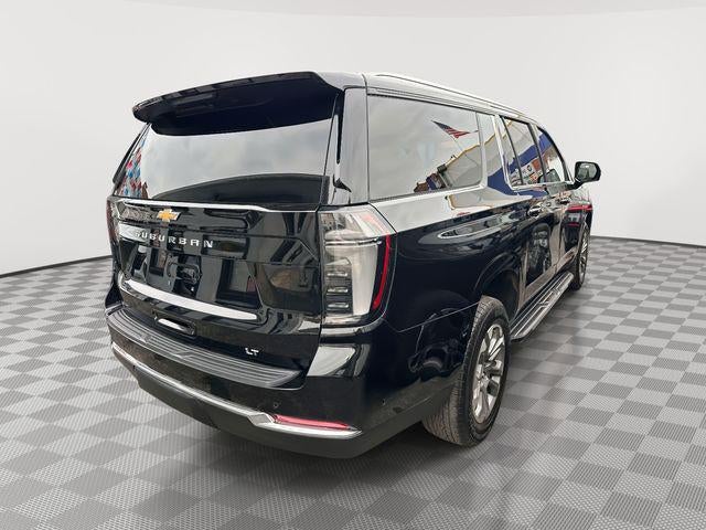 2025 Chevrolet Suburban 4WD LT