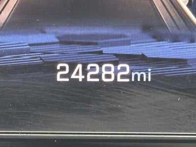 2025 Chevrolet Suburban 4WD LT