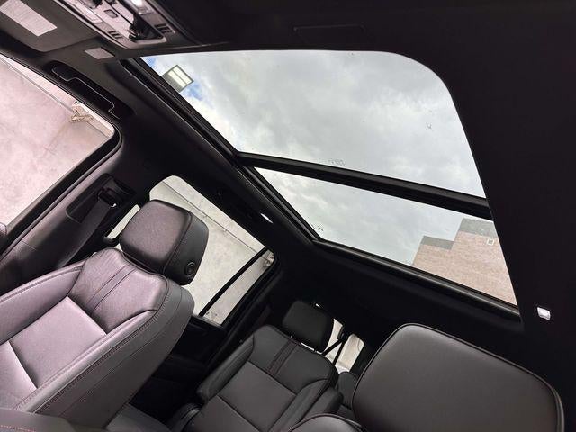 2026 Chevrolet Suburban RST, 4WD