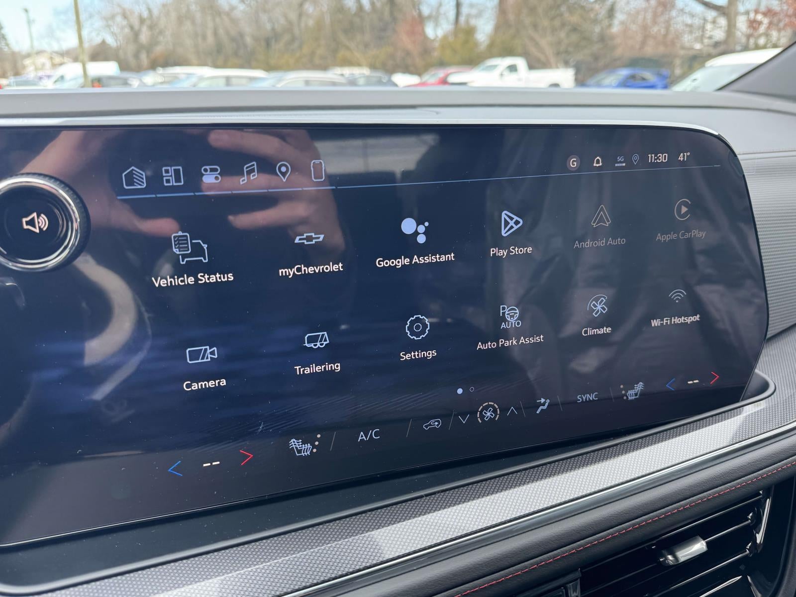 2026 Chevrolet Suburban RST, 4WD