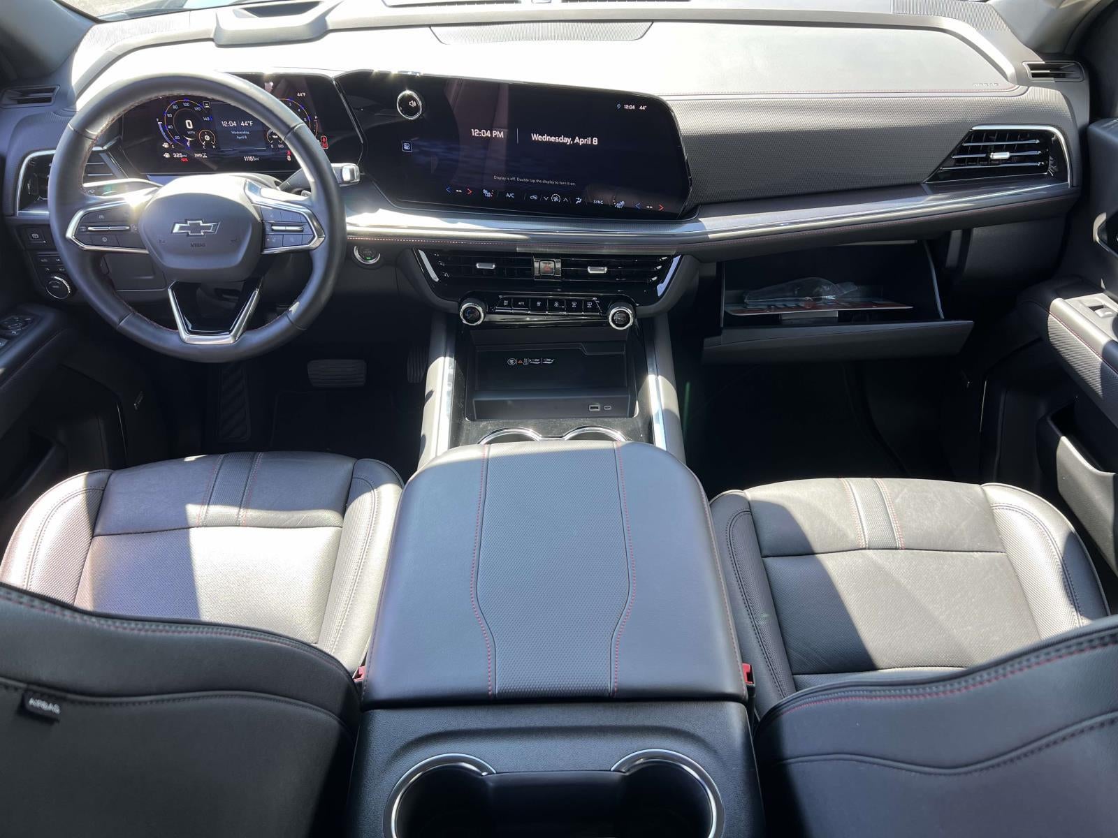 2025 Chevrolet Suburban 4WD RST