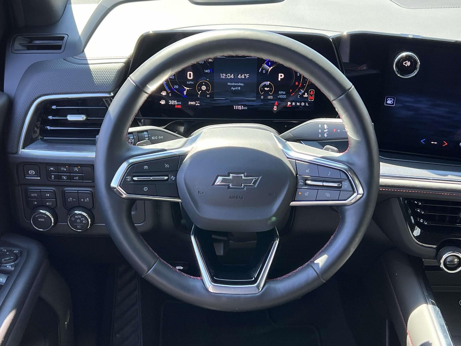 2025 Chevrolet Suburban 4WD RST