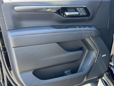 2025 Chevrolet Suburban 4WD RST