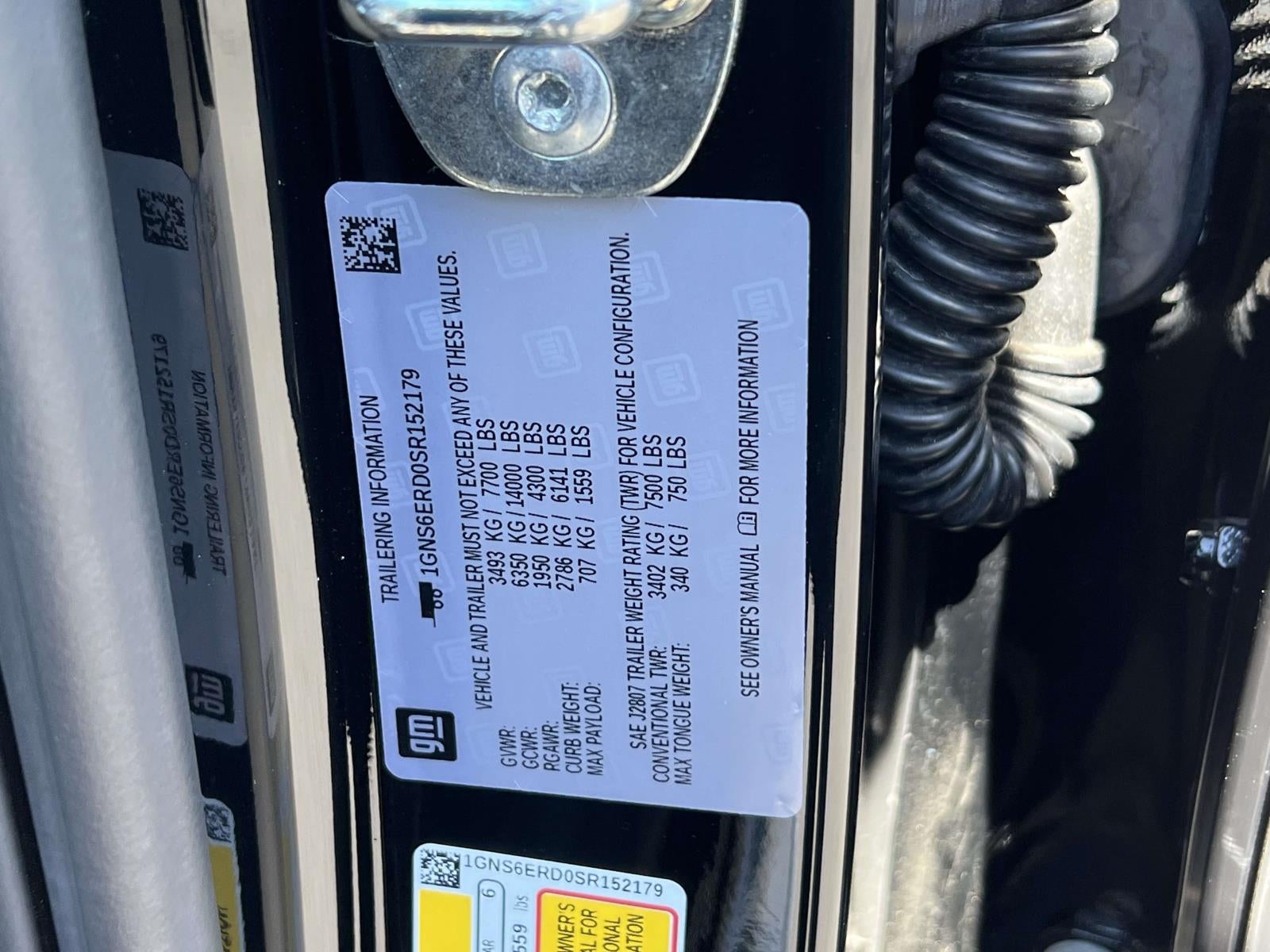 2025 Chevrolet Suburban 4WD RST