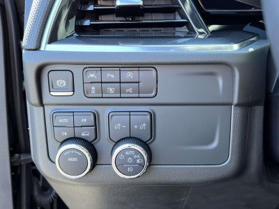 2025 Chevrolet Suburban 4WD RST