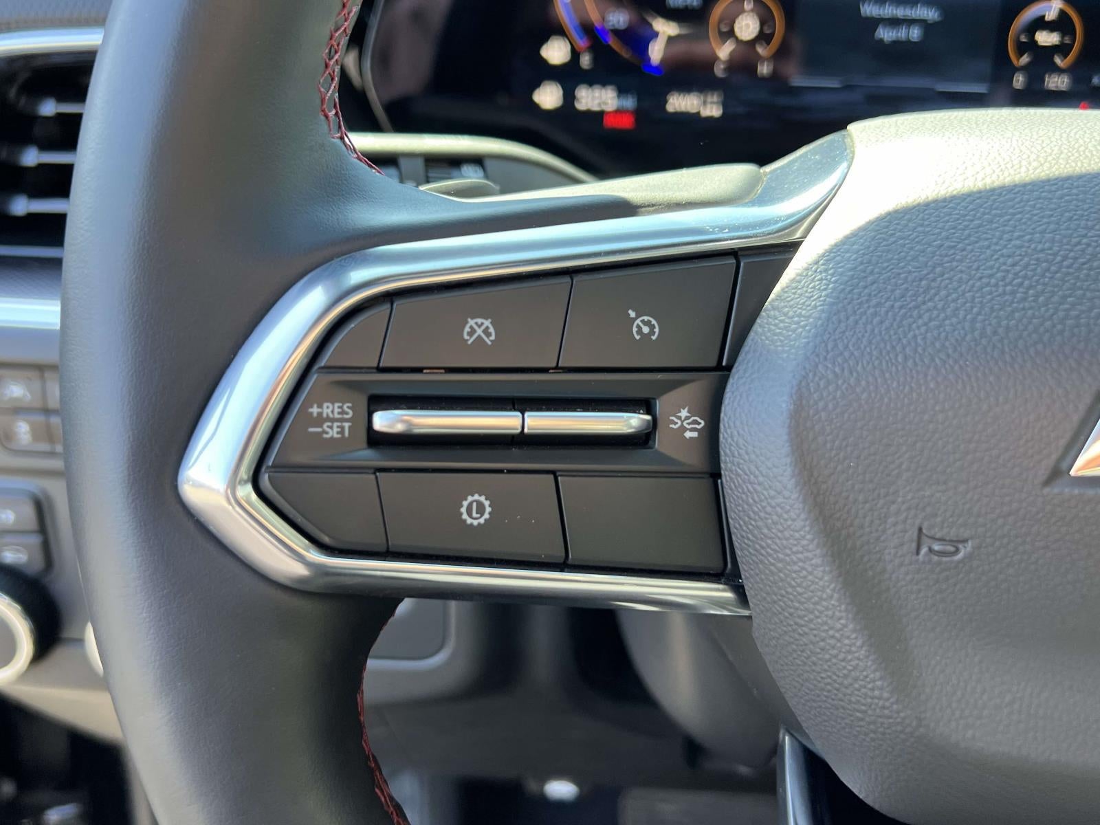 2025 Chevrolet Suburban 4WD RST