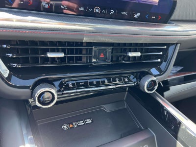 2025 Chevrolet Suburban 4WD RST