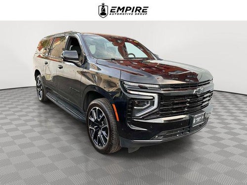 2025 Chevrolet Suburban 4WD RST