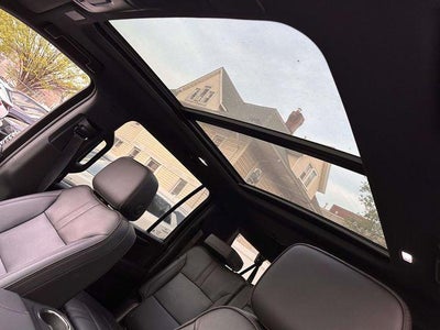 2025 Chevrolet Suburban 4WD RST