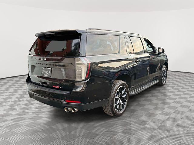 2025 Chevrolet Suburban 4WD RST