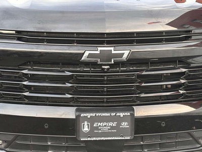 2025 Chevrolet Suburban 4WD RST