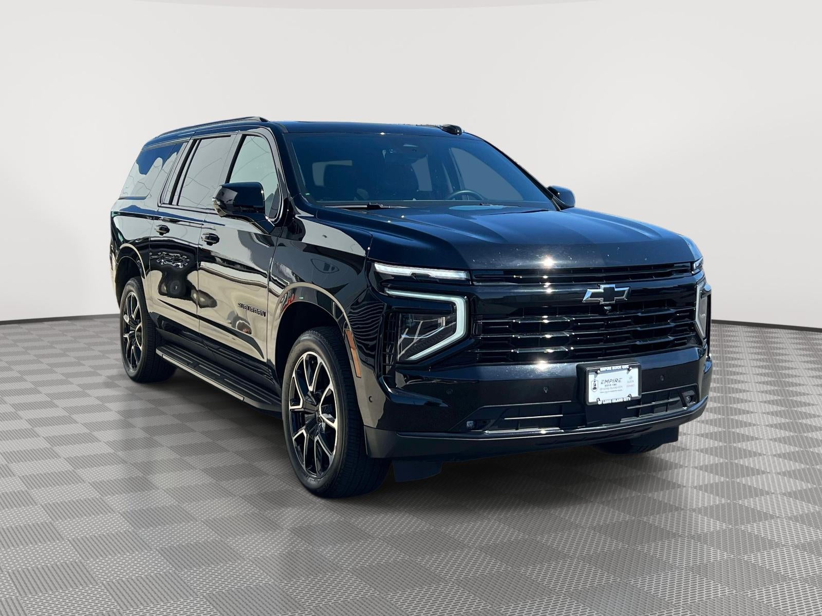 2025 Chevrolet Suburban 4WD RST
