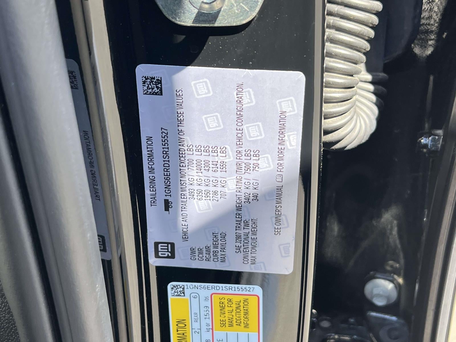 2025 Chevrolet Suburban 4WD RST