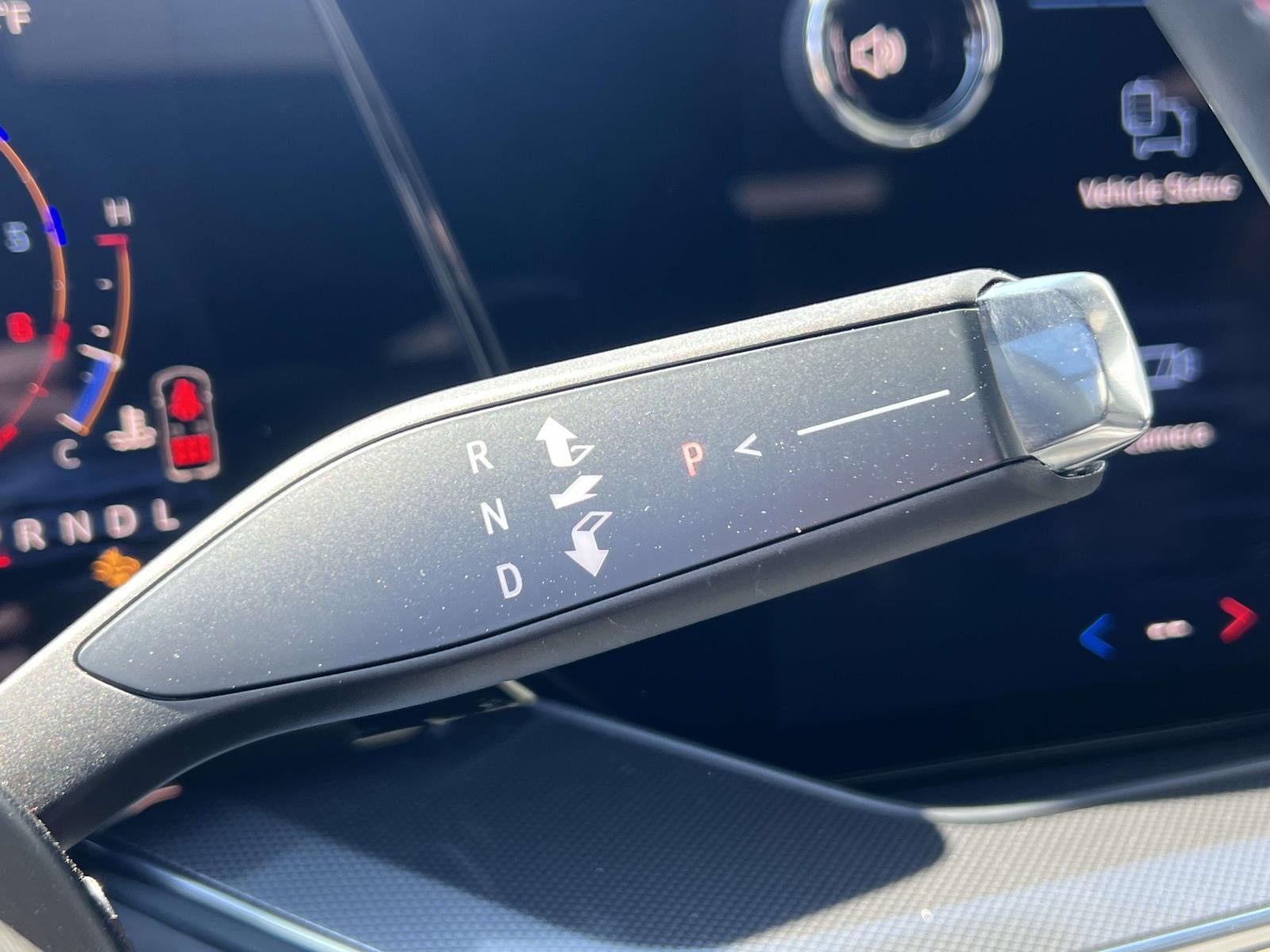 2025 Chevrolet Suburban 4WD RST