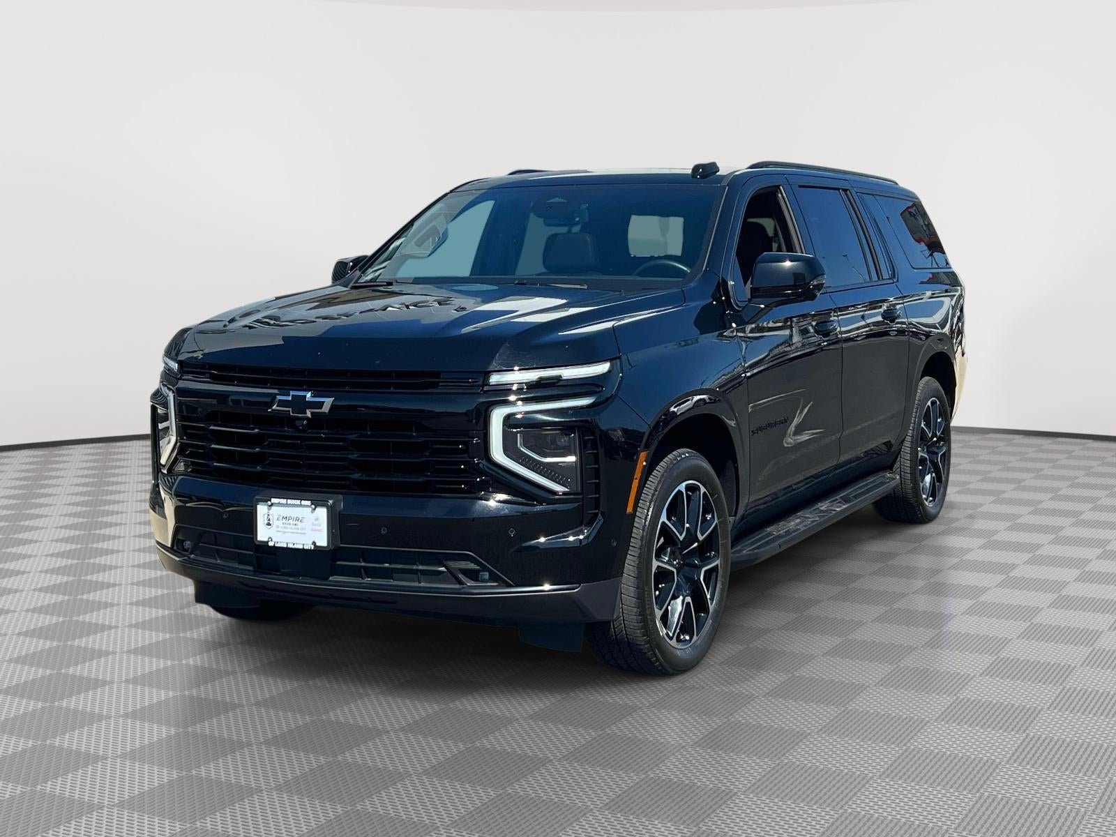 2025 Chevrolet Suburban 4WD RST