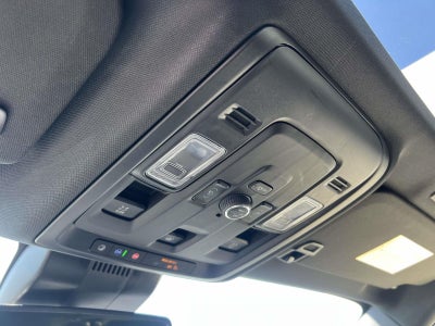 2025 Chevrolet Suburban 4WD RST