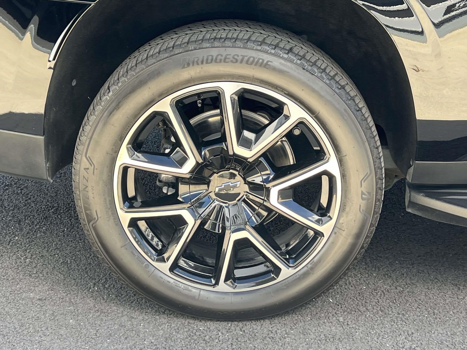 2025 Chevrolet Suburban 4WD RST