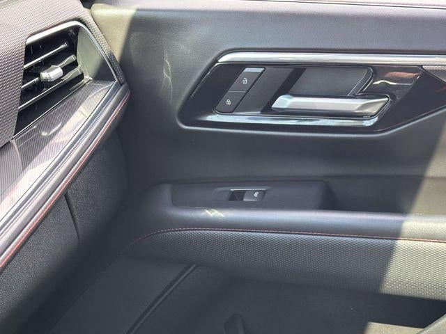 2025 Chevrolet Suburban 4WD RST