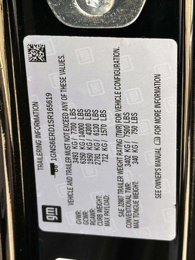 2025 Chevrolet Suburban 4WD RST